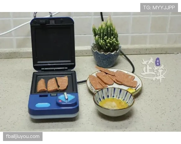 德约科维奇凌晨去便利店买三明治,穿得比我家还贵 德约科维奇凌晨去便利店买三明治,穿得比我家还贵
